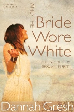 9780802408136 And The Bride Wore White