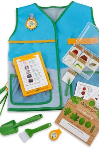 000772308052 Lets Explore Naturalist Vest Play Set