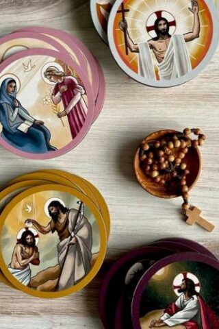 196852736300 Mysteries Of The Rosary Reflection Disc Set