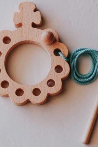 197644299416 Decade Rosary Wooden Lacing Toy