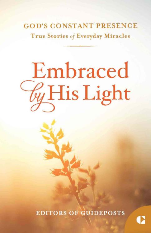 9781961251748 Embraced By His Light