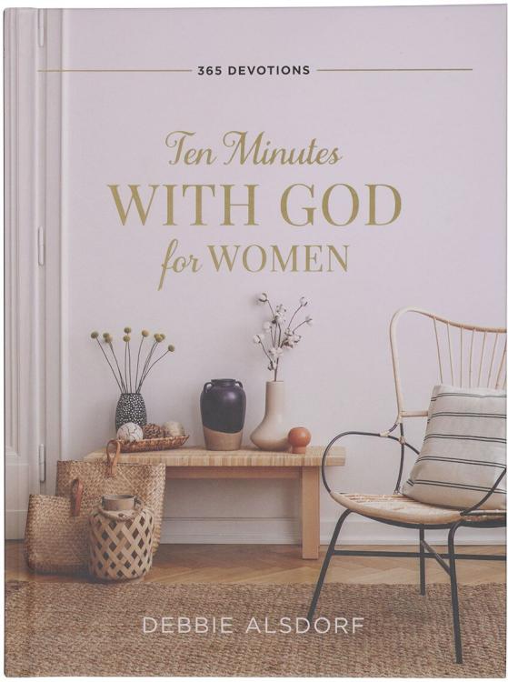 9781639528202 10 Minutes with God for Women: 365 Daily Devotions